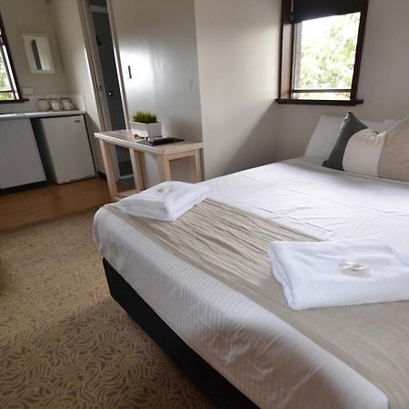 Crossroads Hotel Ливърпул Стая снимка
