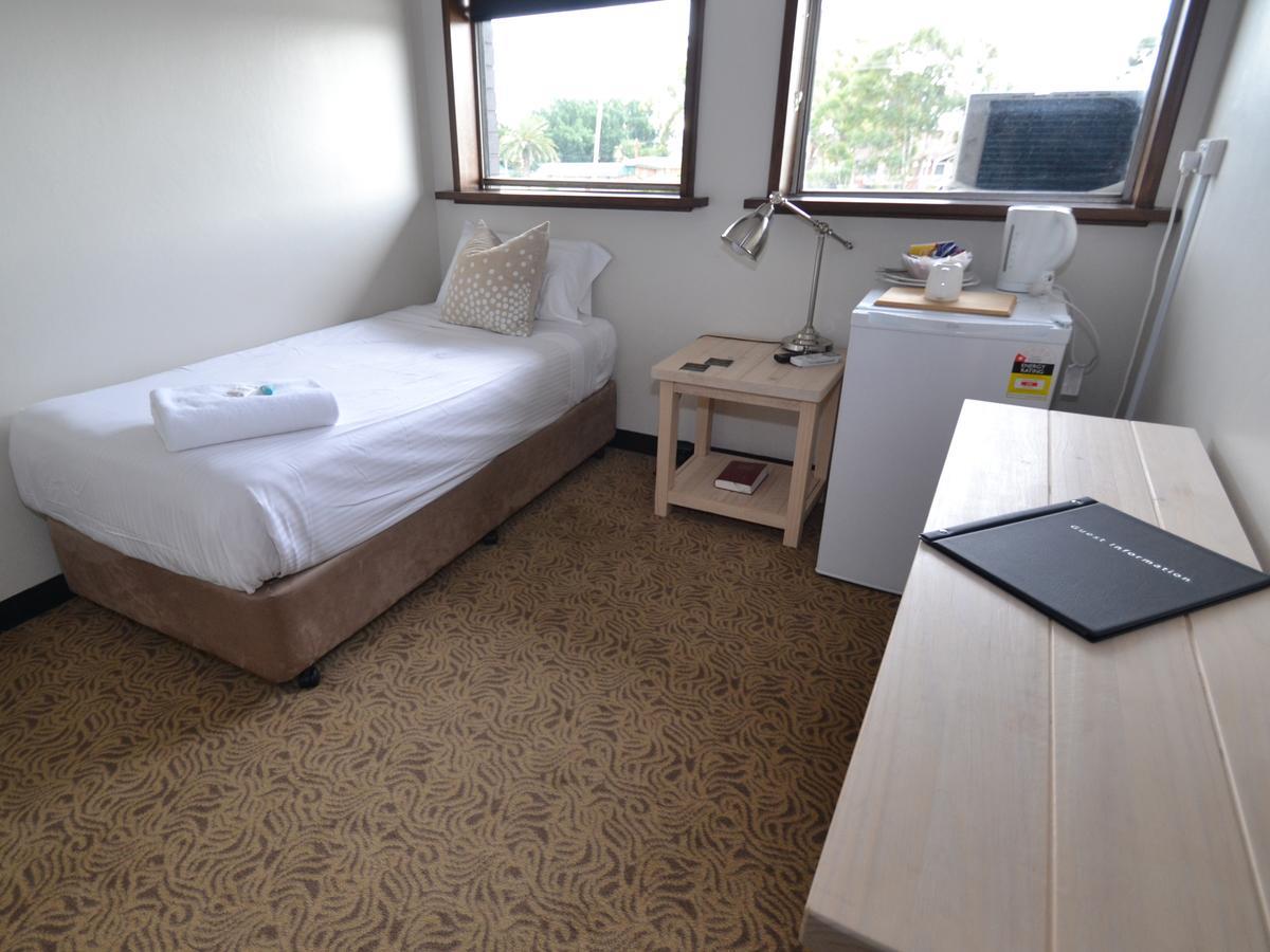 Crossroads Hotel Ливърпул Екстериор снимка