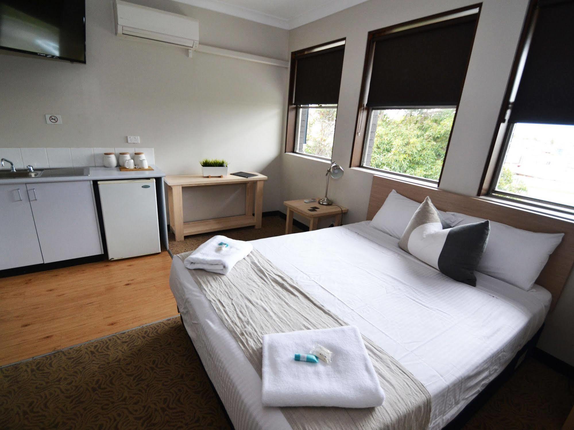 Crossroads Hotel Ливърпул Екстериор снимка