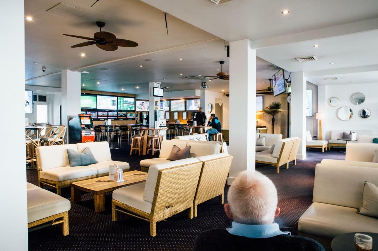 Crossroads Hotel Ливърпул Екстериор снимка